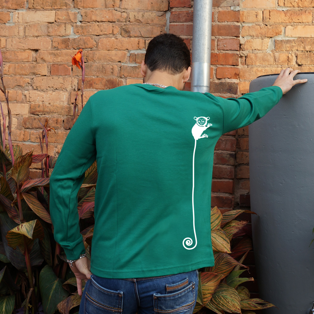 Farbbeispiel: Textilfarbe KellyGreen mit Druck in Weiß Männer Longsleeve Teeny Weeny Goblin